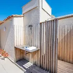 Magnifique Duplex Avec Terrasse Et Piscine *