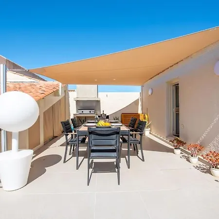 Апартаменты Magnifique Duplex Avec Terrasse Et Piscine