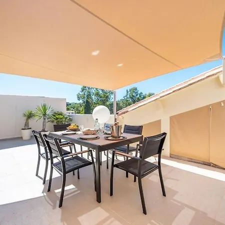Magnifique Duplex Avec Terrasse Et Piscine Appartement *