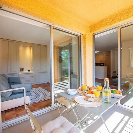 Apartment Magnifique Duplex Avec Terrasse Et Piscine Saint-Tropez