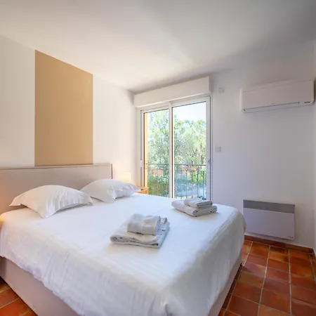 Apartment Magnifique Duplex Avec Terrasse Et Piscine Saint-Tropez