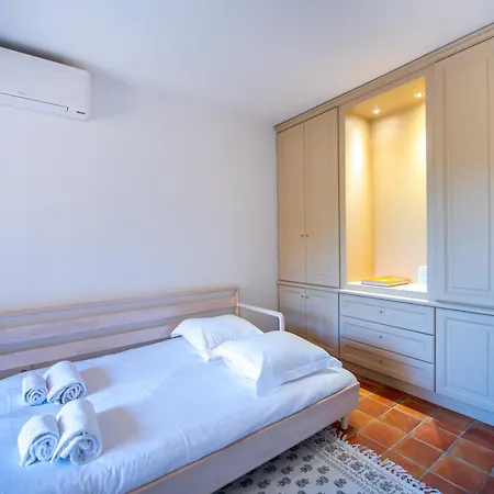 Apartment Magnifique Duplex Avec Terrasse Et Piscine *